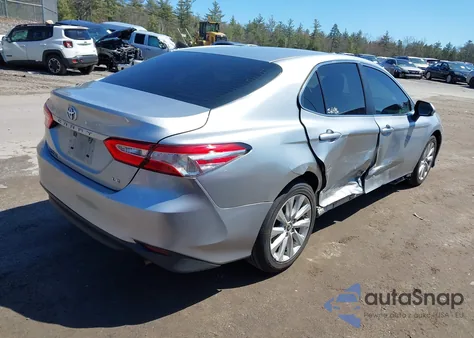 2018 Toyota Camry Le из США, поврежденный, VIN 4T1B11HK9JU639341